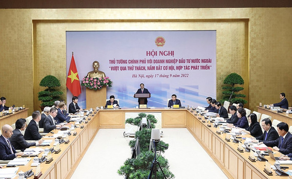 Thủ tướng Phạm Minh Ch&iacute;nh chủ tr&igrave; Hội nghị Thủ tướng Ch&iacute;nh phủ với doanh nghiệp đầu tư nước ngo&agrave;i