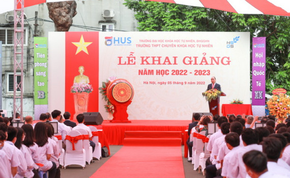 Chủ tịch nước Nguyễn Xu&acirc;n Ph&uacute;c: Cần quan t&acirc;m đổi mới m&ocirc; h&igrave;nh trường chuy&ecirc;n, lớp chọn