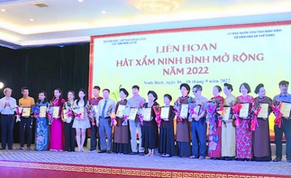 Khai mạc Li&ecirc;n hoan h&aacute;t Xẩm Ninh B&igrave;nh mở rộng năm 2022