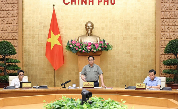 Thủ tướng Ch&iacute;nh phủ Phạm Minh Ch&iacute;nh chỉ đạo một số nhiệm vụ điều h&agrave;nh kinh tế trong bối cảnh mới