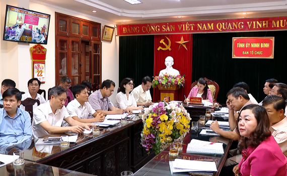 Hội nghị trực tuyến to&agrave;n quốc qu&aacute;n triệt c&aacute;c văn bản mới của Bộ Ch&iacute;nh trị về c&ocirc;ng t&aacute;c c&aacute;n bộ