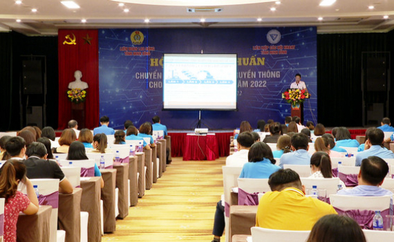Tập huấn kỹ năng chuyển đổi số cho c&aacute;n bộ c&ocirc;ng đo&agrave;n