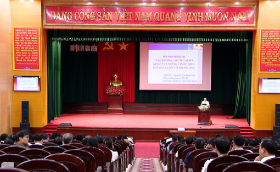 Gia Viễn bồi dưỡng, cập nhật kiến thức cho c&aacute;n bộ đối tượng 4