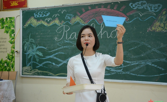 Tăng tốc đ&agrave;o tạo gi&aacute;o vi&ecirc;n cho chương tr&igrave;nh mới