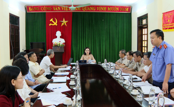 Đo&agrave;n ĐBQH tỉnh gi&aacute;m s&aacute;t tại Chi cục Thi h&agrave;nh &aacute;n d&acirc;n sự th&agrave;nh phố Ninh B&igrave;nh