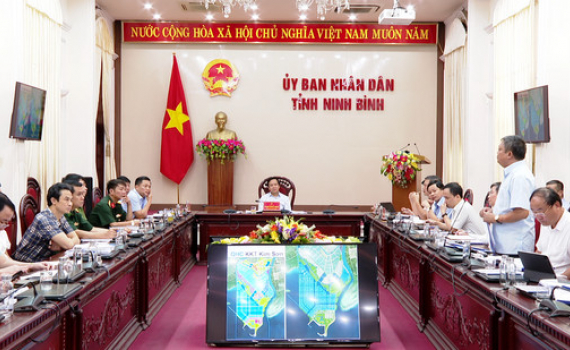 Hội nghị nghe b&aacute;o c&aacute;o Quy hoạch x&acirc;y dựng v&ugrave;ng huyện Kim Sơn