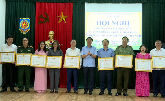 Tổng kết 10 năm thực hiện Luật Phổ biến, gi&aacute;o dục ph&aacute;p luật