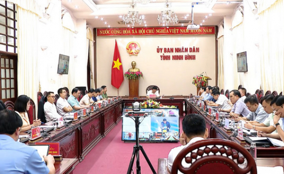 Hội nghị trực tuyến Thủ tướng Ch&iacute;nh phủ với c&aacute;c doanh nghiệp đầu tư nước ngo&agrave;i
