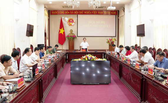 Hội nghị UBND tỉnh phi&ecirc;n thường kỳ th&aacute;ng 9/2022