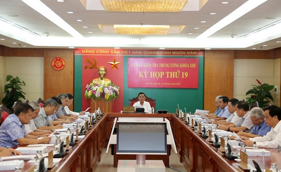 Kỳ họp thứ 19 của Ủy ban Kiểm tra Trung ương