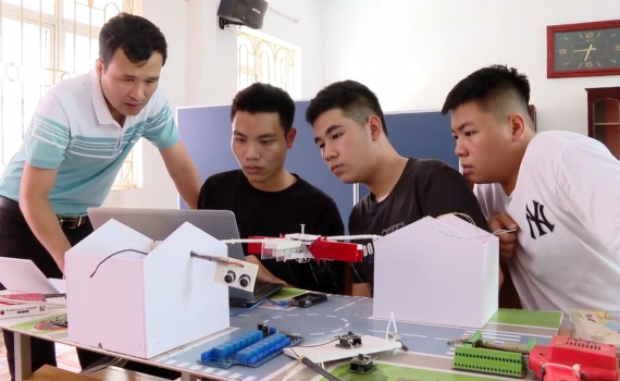 S&aacute;ng kiến hữu &iacute;ch đảm bảo ATGT tại điểm giao cắt nguy hiểm