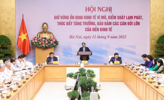 Thủ tướng: T&igrave;m sự ổn định trong bất định, sự chủ động trong thế bị động, thiết lập c&ocirc;ng cụ quản l&yacute; rủi ro trong khủng hoảng