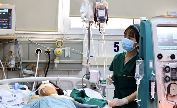 Bộ Y tế đề nghị c&aacute;c cơ sở nhập khẩu khẩn trương t&igrave;m nguồn thuốc điều trị sốt xuất huyết