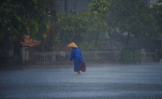 Thời tiết h&ocirc;m nay (9-9): Cả nước mưa diện rộng, nhiều nơi mưa rất to
