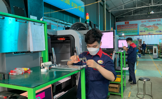 Kinh tế Việt Nam tiếp đ&agrave; cải thiện