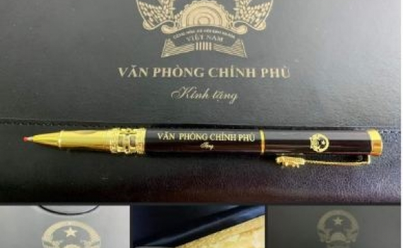Ngăn chặn t&igrave;nh trạng giả mạo qu&agrave; tặng của l&atilde;nh đạo