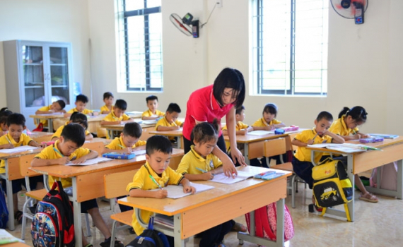 Khắc phục t&igrave;nh trạng lạm thu đầu năm học mới