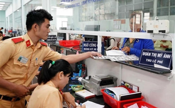 4 trường hợp được miễn lệ ph&iacute; đăng k&yacute; xe cơ giới từ ng&agrave;y 22-10