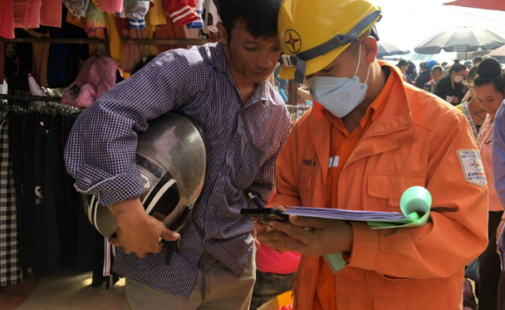 Cơ chế n&agrave;o để b&ugrave; lỗ h&agrave;ng chục ngh&igrave;n tỷ đồng của EVN v&agrave;o gi&aacute; điện?