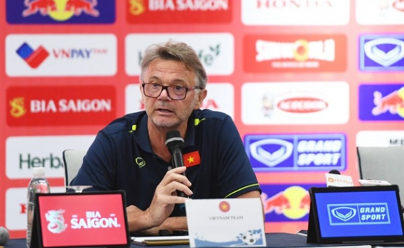 HLV Troussier sẽ c&oacute; những thử nghiệm trong trận giao hữu với Palestine
