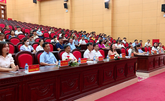 Khai giảng lớp Trung cấp L&yacute; luận ch&iacute;nh trị hệ kh&ocirc;ng tập trung tại huyện Gia Viễn