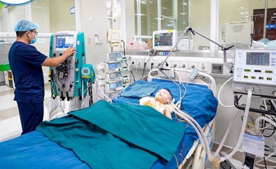 Nhiễm vi khuẩn tụ cầu v&agrave;ng, nhiều trẻ em gặp nguy hiểm t&iacute;nh mạng