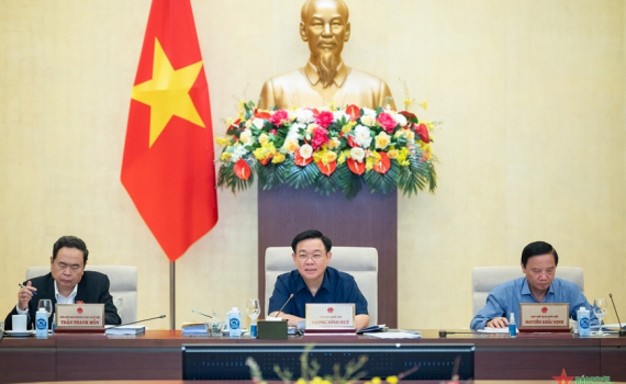 Ủy ban Thường vụ Quốc hội xem x&eacute;t b&aacute;o c&aacute;o thực hiện c&aacute;c nghị quyết gi&aacute;m s&aacute;t, chất vấn của Quốc hội