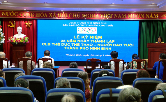 CLB Thể dục Thể thao người cao tuổi th&agrave;nh phố Ninh B&igrave;nh kỷ niệm 25 năm th&agrave;nh lập