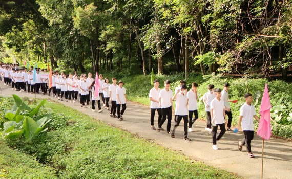 Đi bộ hưởng ứng &ldquo;Giảm ph&aacute;t thải, bảo vệ tương lai&rdquo;