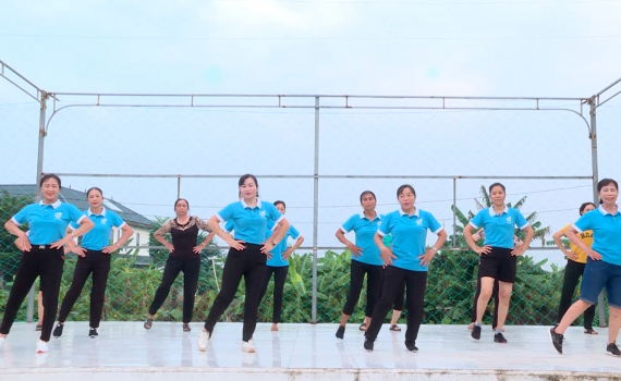S&ocirc;i nổi phong tr&agrave;o d&acirc;n vũ thể thao của phụ nữ Ninh B&igrave;nh