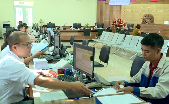 Hiệu quả th&iacute; điểm một số ng&agrave;y kh&ocirc;ng nhận hồ sơ giấy tại Trung t&acirc;m phục vụ h&agrave;nh ch&iacute;nh c&ocirc;ng tỉnh