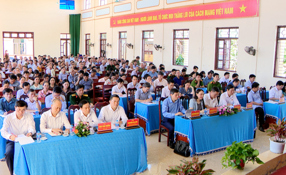 Đo&agrave;n Đại biểu Quốc hội tỉnh tiếp x&uacute;c cử tri huyện Kim Sơn