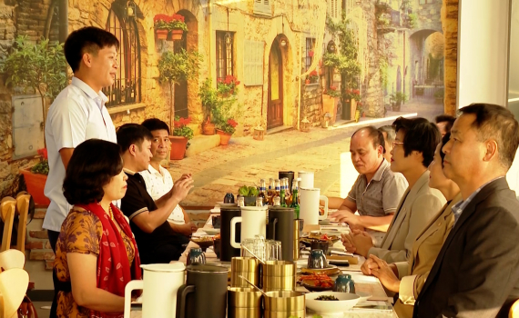 L&atilde;nh đạo th&agrave;nh phố Asan (H&agrave;n Quốc) tiếp v&agrave; chi&ecirc;u đ&atilde;i Đo&agrave;n c&ocirc;ng t&aacute;c tỉnh Ninh B&igrave;nh