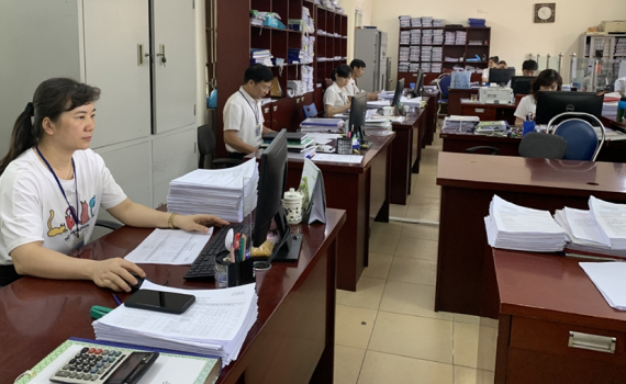 Chống h&agrave;nh vi khai khống tiền lương, tiền c&ocirc;ng