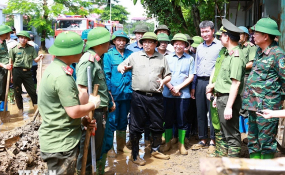Khẩn trương triển khai c&aacute;c nhiệm vụ, giải ph&aacute;p trọng t&acirc;m khắc phục hậu quả b&atilde;o số 3