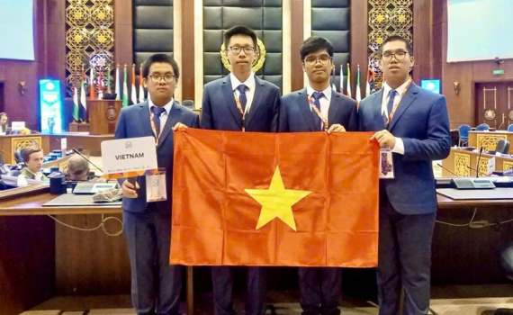Việt Nam trong nh&oacute;m 4 nước đạt kết quả cao nhất tại Olympic Tin học quốc tế 2024