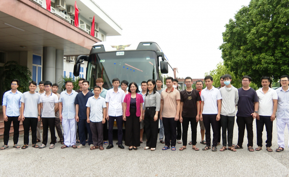 Bệnh viện Đa khoa tỉnh hỗ trợ y tế cho nh&acirc;n d&acirc;n v&ugrave;ng lũ Nho Quan