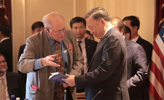 Tổng B&iacute; thư, Chủ tịch nước T&ocirc; L&acirc;m gặp gỡ l&atilde;nh đạo Đảng Cộng sản, tổ chức c&aacute;nh tả v&agrave; bạn b&egrave; Hoa Kỳ