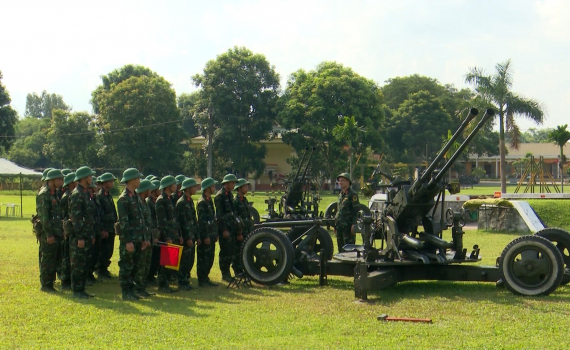 Phong tr&agrave;o thi đua Quyết thắng ở Lữ đo&agrave;n 241