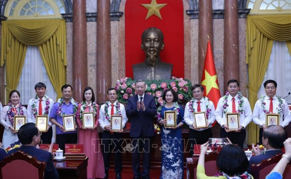 Tổng B&iacute; thư, Chủ tịch nước T&ocirc; L&acirc;m: Phong tr&agrave;o &ldquo;Tham mưu giỏi, phục vụ tốt&rdquo; g&oacute;p phần n&acirc;ng cao đạo đức c&ocirc;ng vụ