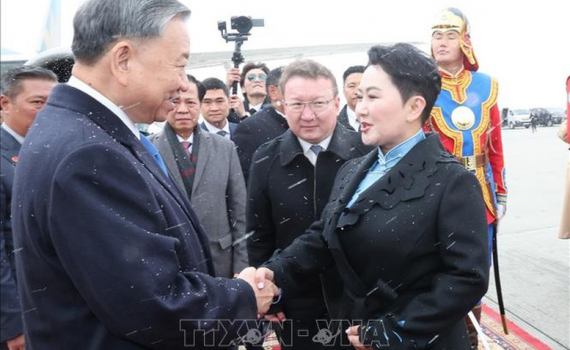 Tổng B&iacute; thư, Chủ tịch nước T&ocirc; L&acirc;m bắt đầu thăm cấp Nh&agrave; nước tới M&ocirc;ng Cổ