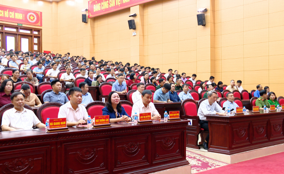 Gia Viễn bồi dưỡng, cập nhật kiến thức cho c&aacute;n bộ l&atilde;nh đạo, quản l&yacute;