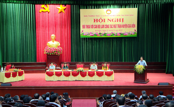 Ủy ban MTTQ Việt Nam tỉnh đối thoại với c&aacute;n bộ l&agrave;m c&ocirc;ng t&aacute;c Mặt trận huyện Gia Viễn