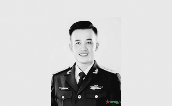 Chủ tịch nước truy tặng Đại &uacute;y Nguyễn Đ&igrave;nh Khi&ecirc;m Hu&acirc;n chương Bảo vệ Tổ quốc hạng Ba