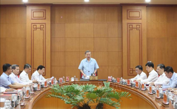 Tổng B&iacute; thư T&ocirc; L&acirc;m chủ tr&igrave; cuộc họp Thường trực Ban Chỉ đạo Trung ương về ph&ograve;ng, chống tham nhũng, l&atilde;ng ph&iacute;, ti&ecirc;u cực