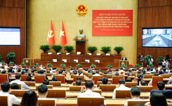 S&aacute;ng nay (16-9), diễn ra hội nghị to&agrave;n quốc qu&aacute;n triệt 4 nghị quyết của Bộ Ch&iacute;nh trị