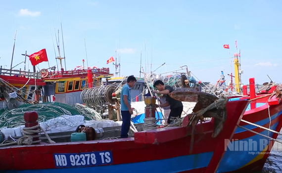 Tập trung ứng ph&oacute; b&atilde;o số 10 v&agrave; mưa lũ, sạt lở đất