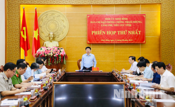 Ban Chỉ đạo ph&ograve;ng, chống tham nhũng, l&atilde;ng ph&iacute;, ti&ecirc;u cực tỉnh họp Phi&ecirc;n thứ nhất