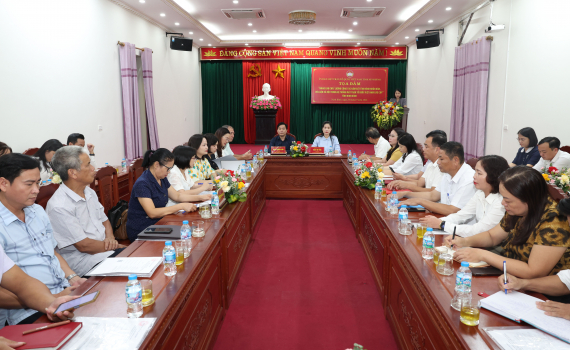 Tọa đ&agrave;m "N&acirc;ng cao chất lượng c&ocirc;ng t&aacute;c nắm bắt t&igrave;nh h&igrave;nh nh&acirc;n d&acirc;n, dư luận x&atilde; hội trong hệ thống MTTQ Việt Nam c&aacute;c cấp tỉnh Ninh B&igrave;nh"