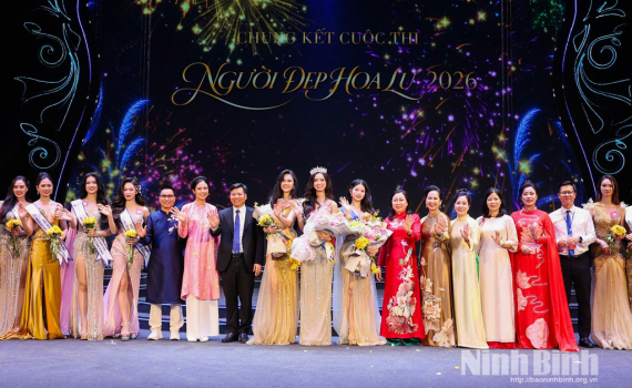 Th&iacute; sinh Đỗ Thị Thảo đoạt danh hiệu Người đẹp Hoa Lư năm 2026